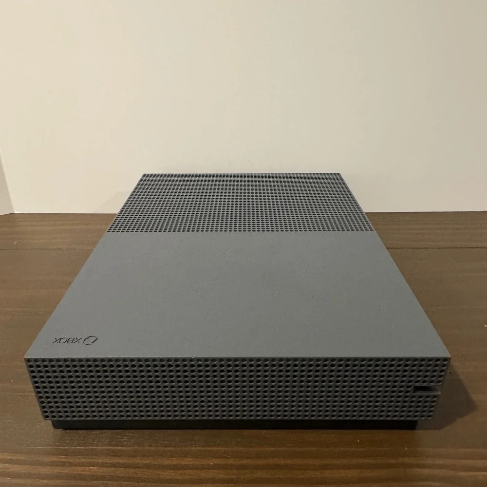 Microsoft Xbox One S 500GB Storm Grey Console Model 1681 Bundle 5 Games Tested